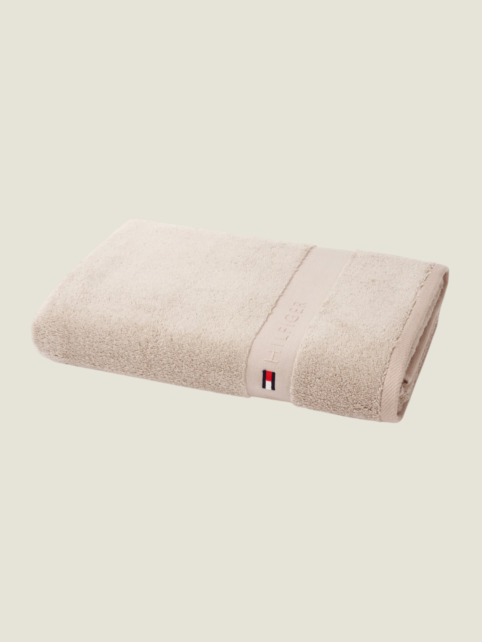 Tommy Hilfiger 520 GSM Legend Towel