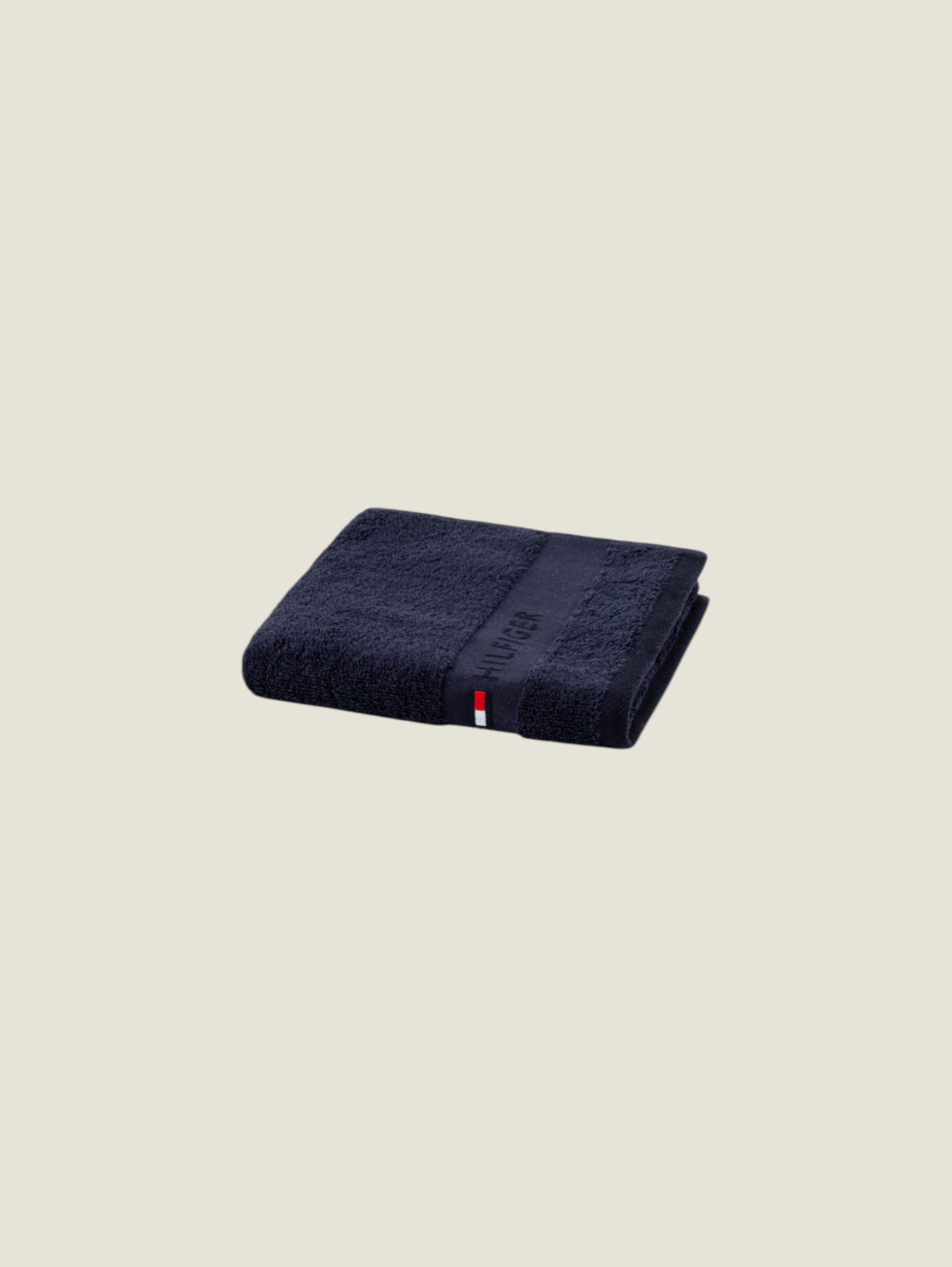 Tommy Hilfiger 520 GSM Legend Towel