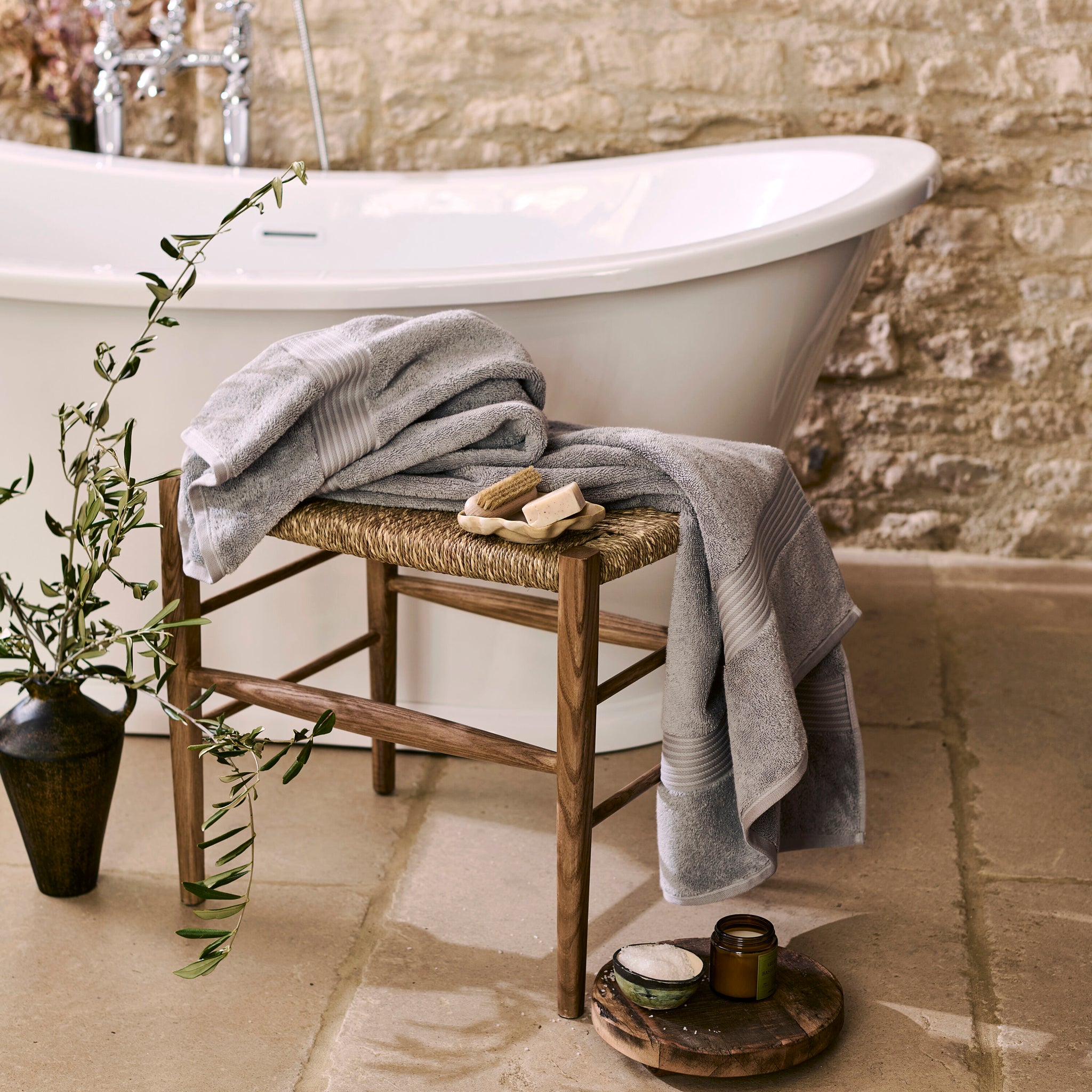 Christy Supreme Hygro Bath Towel Silver 75X137Cm Bath 75X137 cm / Grey