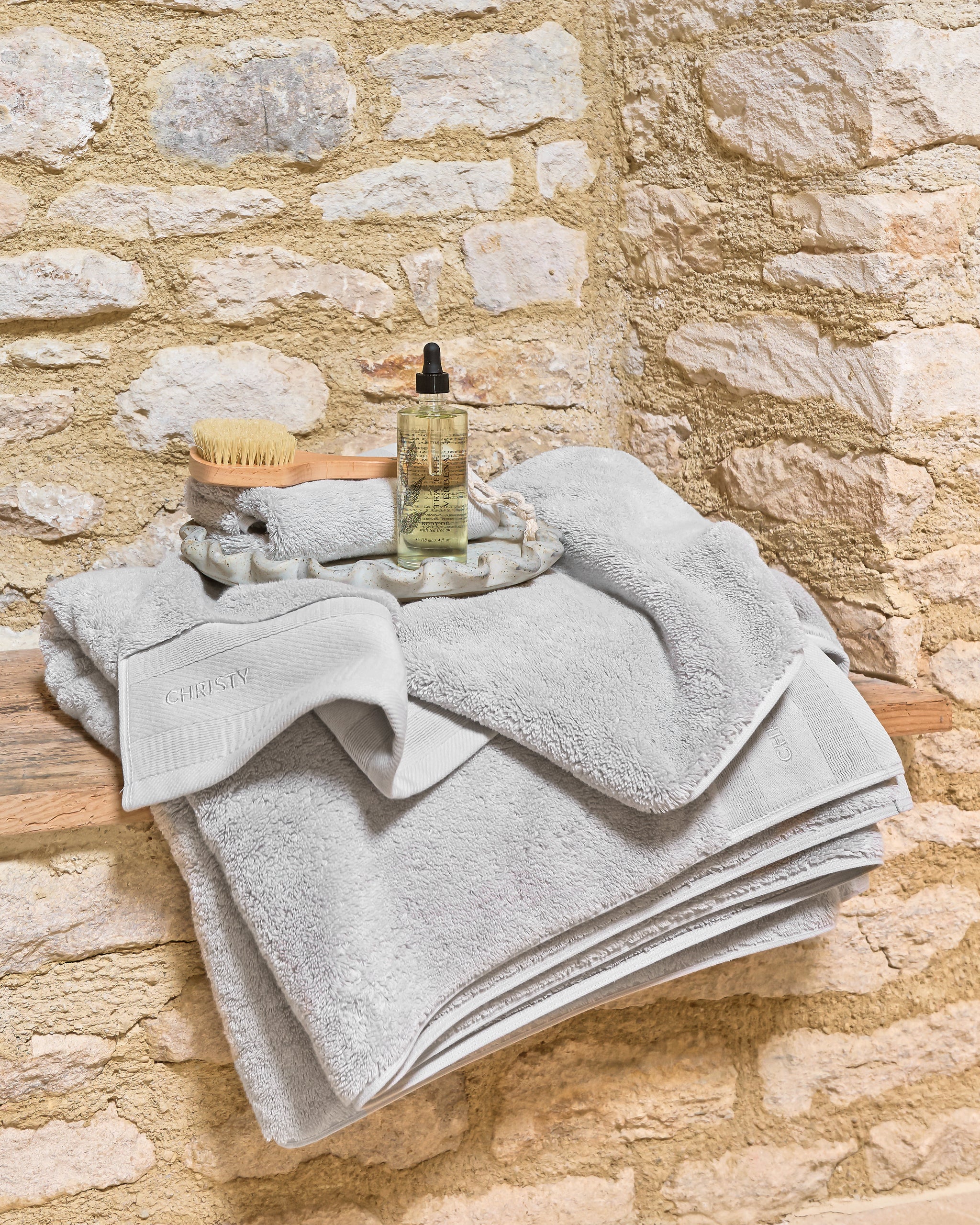 Christy Signature Towels - 800 GSM