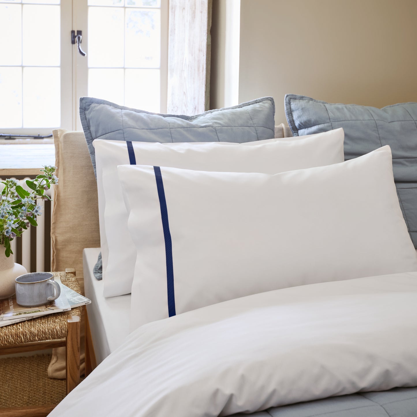 Christy Beaumont Super King Duvet Cover Set – Navy 5057241292539