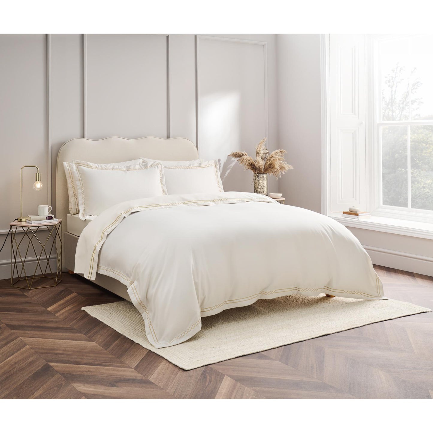 Christy Nautical Duvet Set – Cream & Gold Embroidered