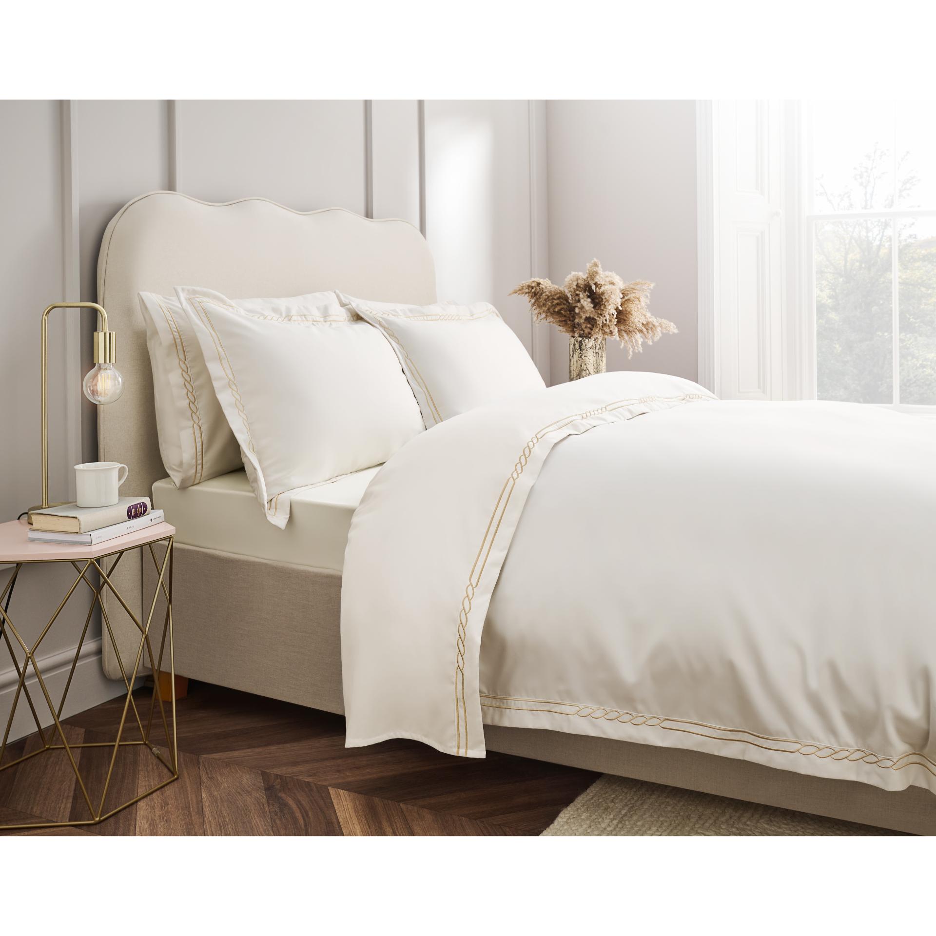 Christy Nautical Duvet Set – Cream & Gold Embroidered