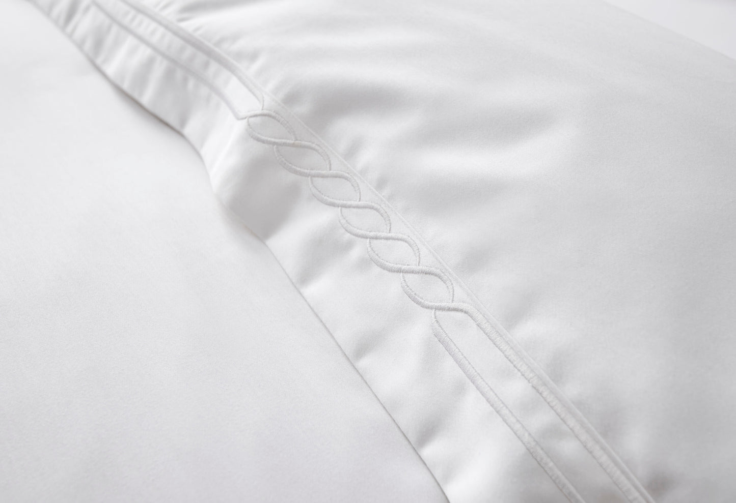 Nautical Duvet Set White with White Embroidery White / Double - 200x200, 50x75 + 5 CM (2)