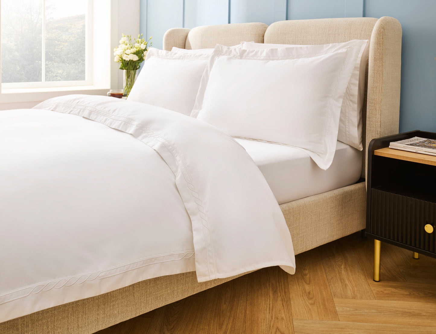 Nautical Duvet Set White with White Embroidery White / Double - 200x200, 50x75 + 5 CM (2)