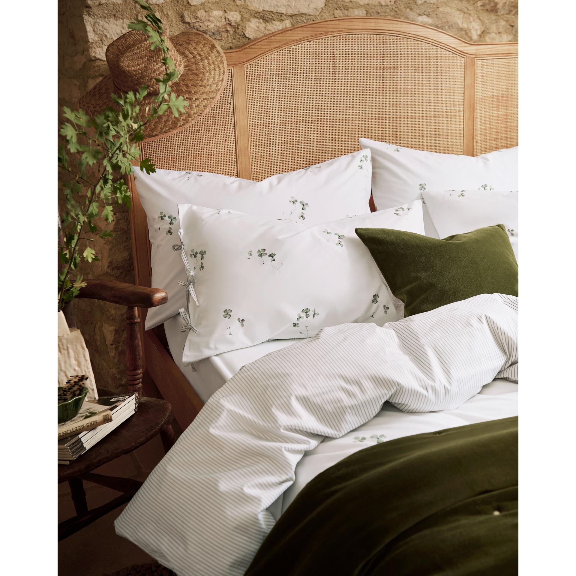 Christy Clover Duvet Set – Green