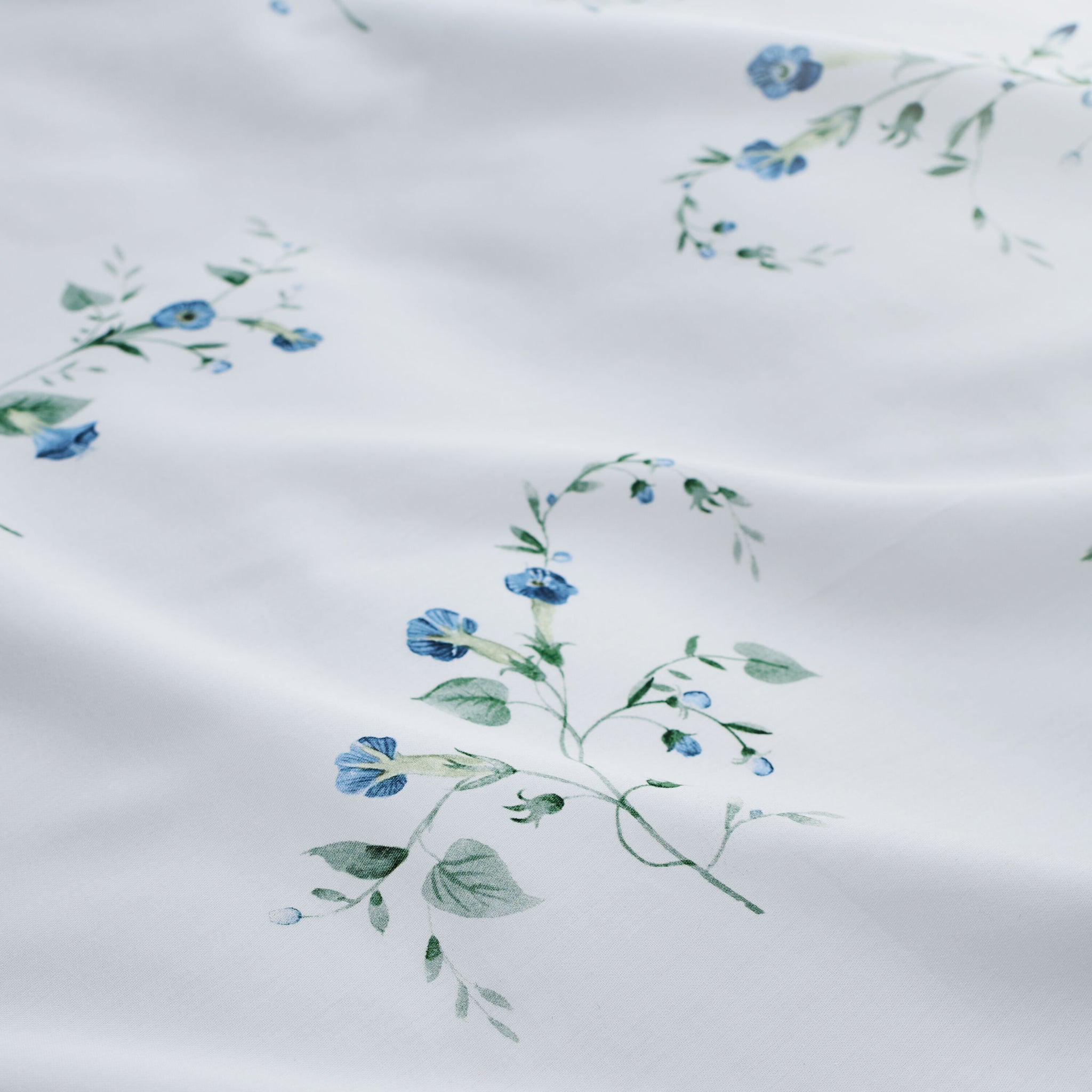 Forget Me Knot Comforter Set Blue / King Comforter - 230x220 CM, 50x75+ 3 CM (2)