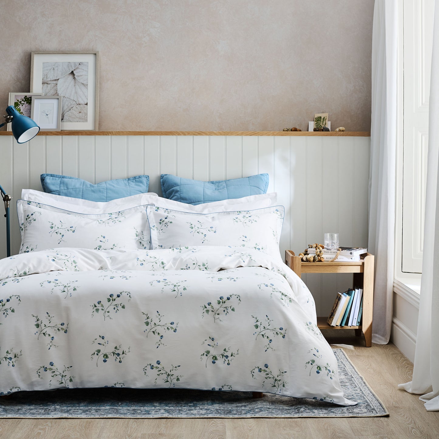 Forget Me Knot Comforter Set Blue / King Comforter - 230x220 CM, 50x75+ 3 CM (2)