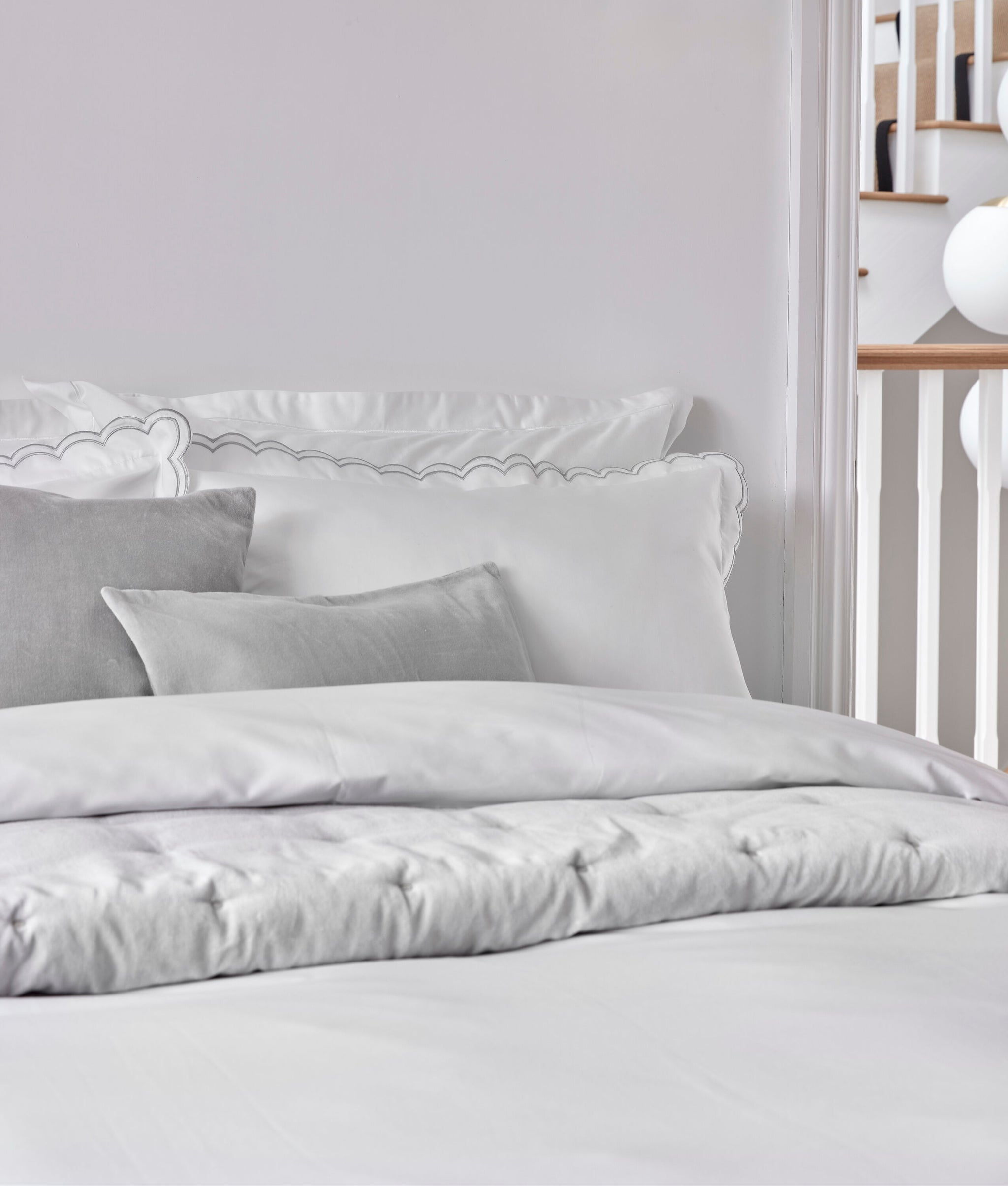 Scallop Edge Oxford Pillow Case Pair Light Grey / Oxford Pillow Case Pair - 50x80 + 3 CM (2)