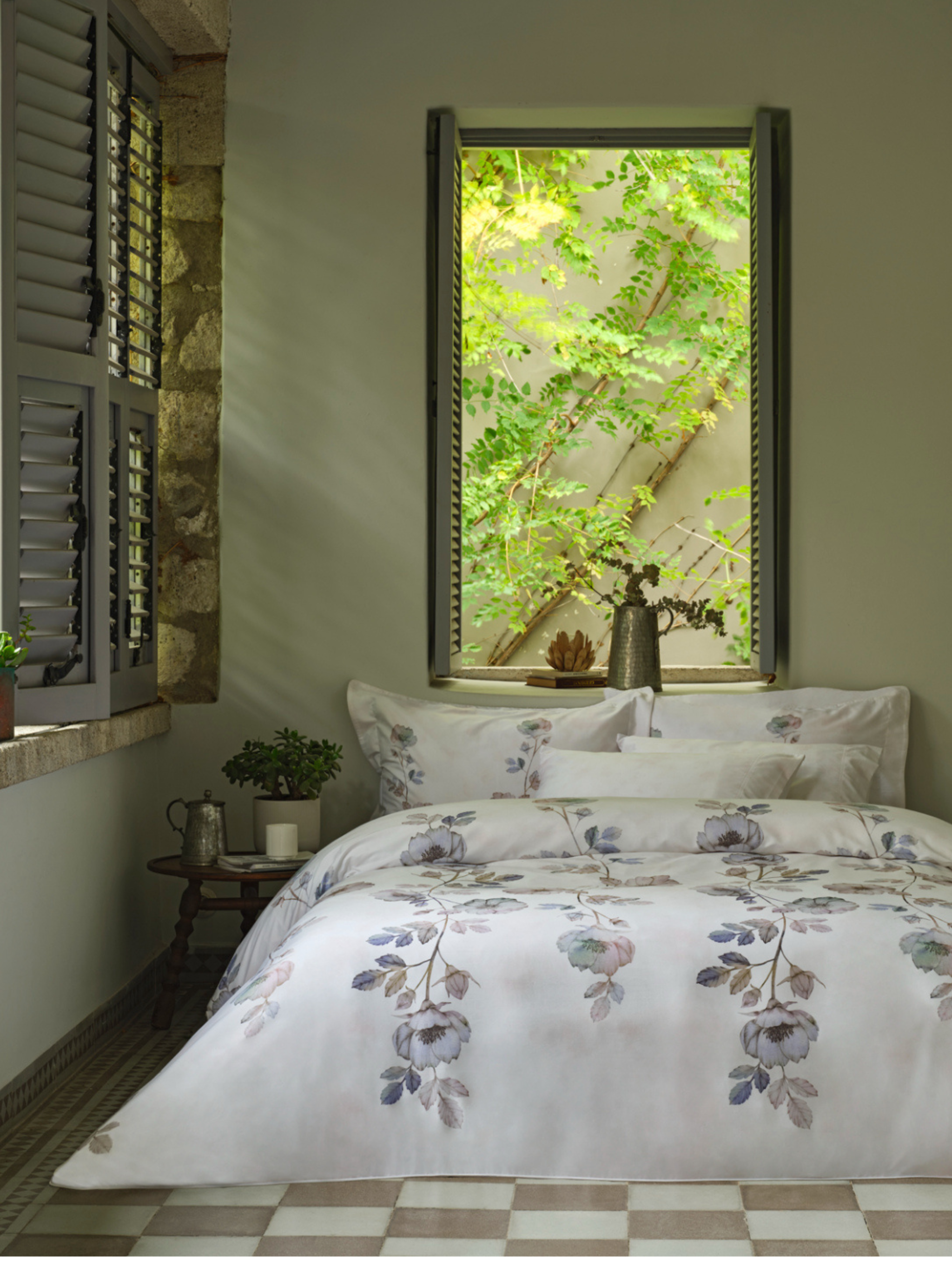 Valeron Fleurine Duvet Set - 300 Thread Count Sateen