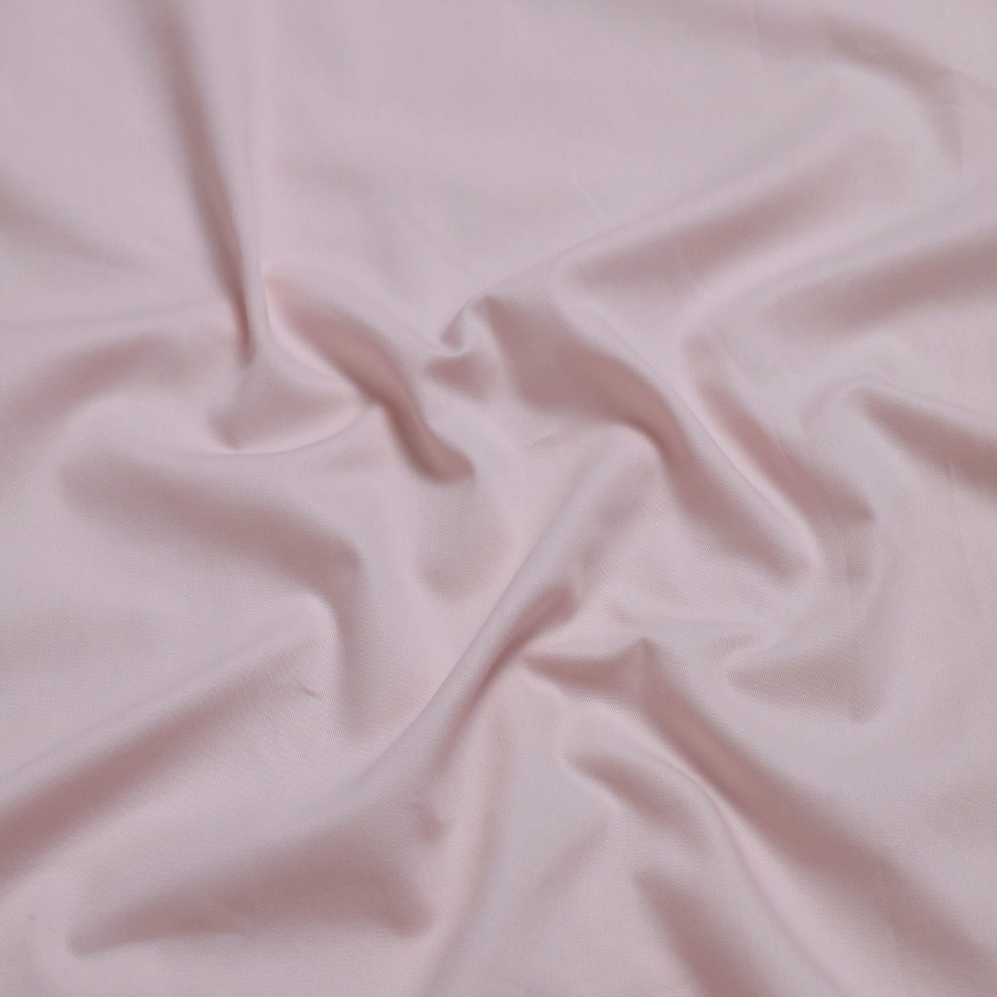 Royal Living Fitted Sheet - 200 Thread Count