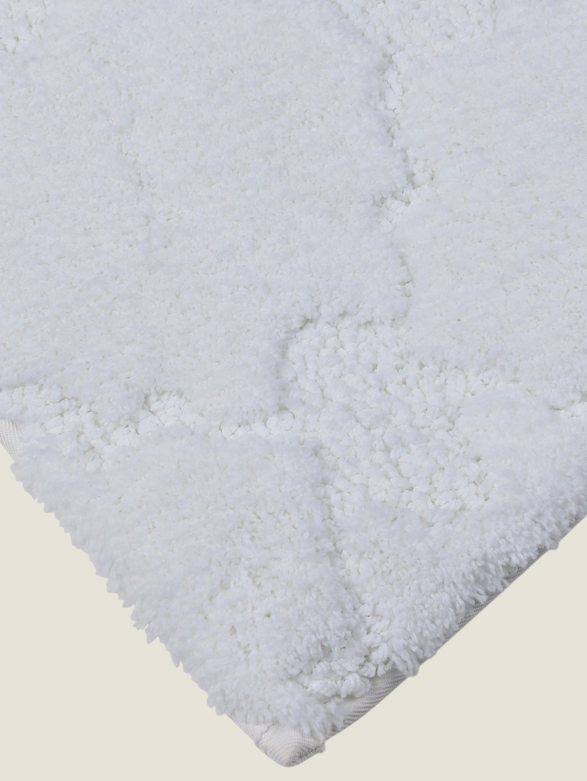 Dwell - Ultra Plush Ezlon 2500 GSM Bathmat