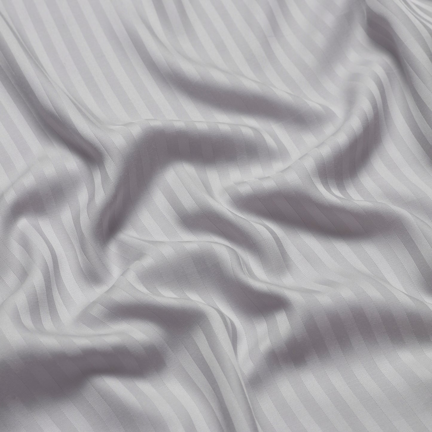 3 Pcs Luxurious 300 Thread Count Bamboo  Sateen Thin Stripe Duvet Cover Set King Duvet Cover - 240 x 220 CM, Pillow cases  50 x 80 CM / Grey