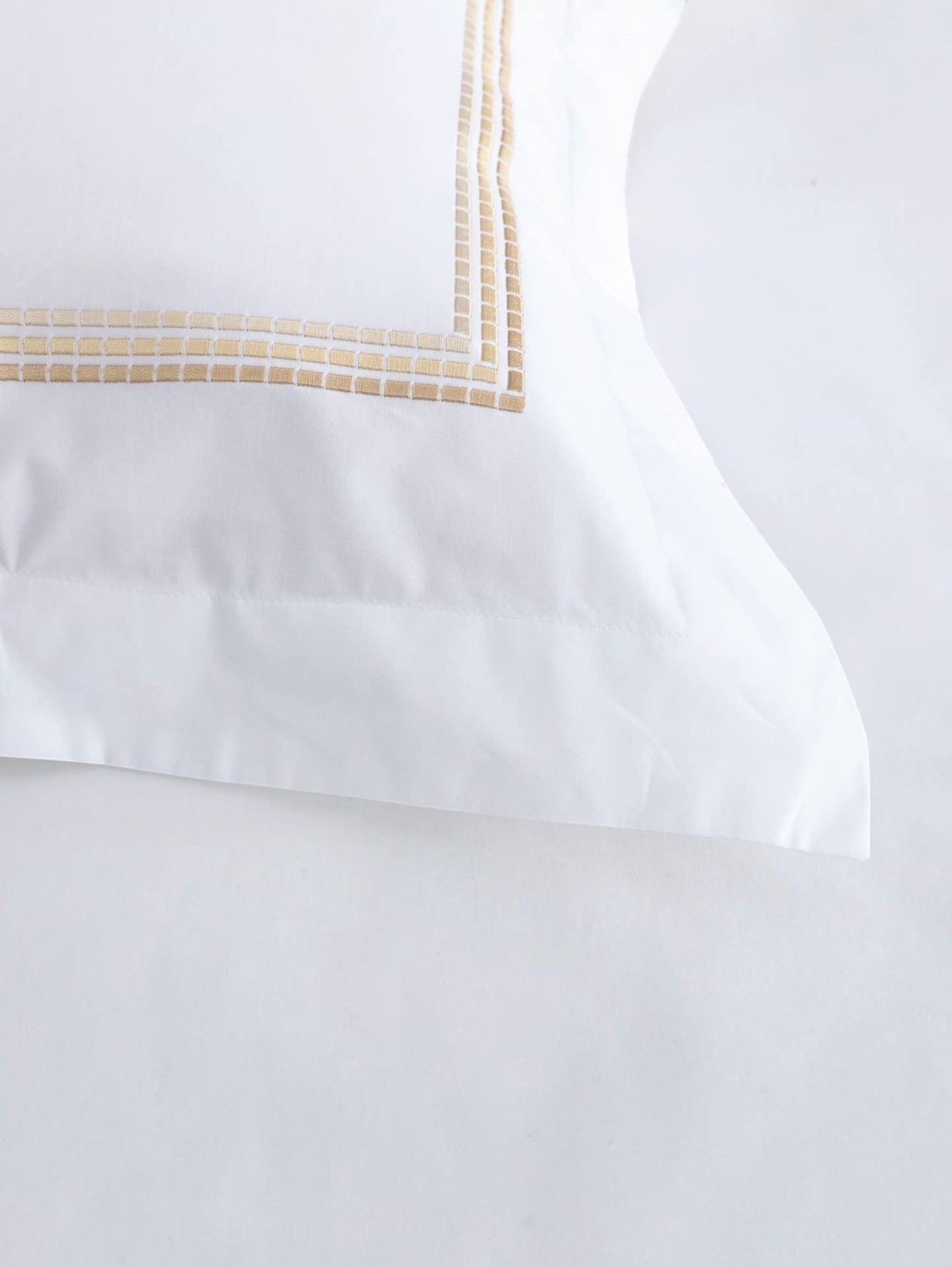 Dwell Alexis Duvet Set - 200 Thread Count Percale