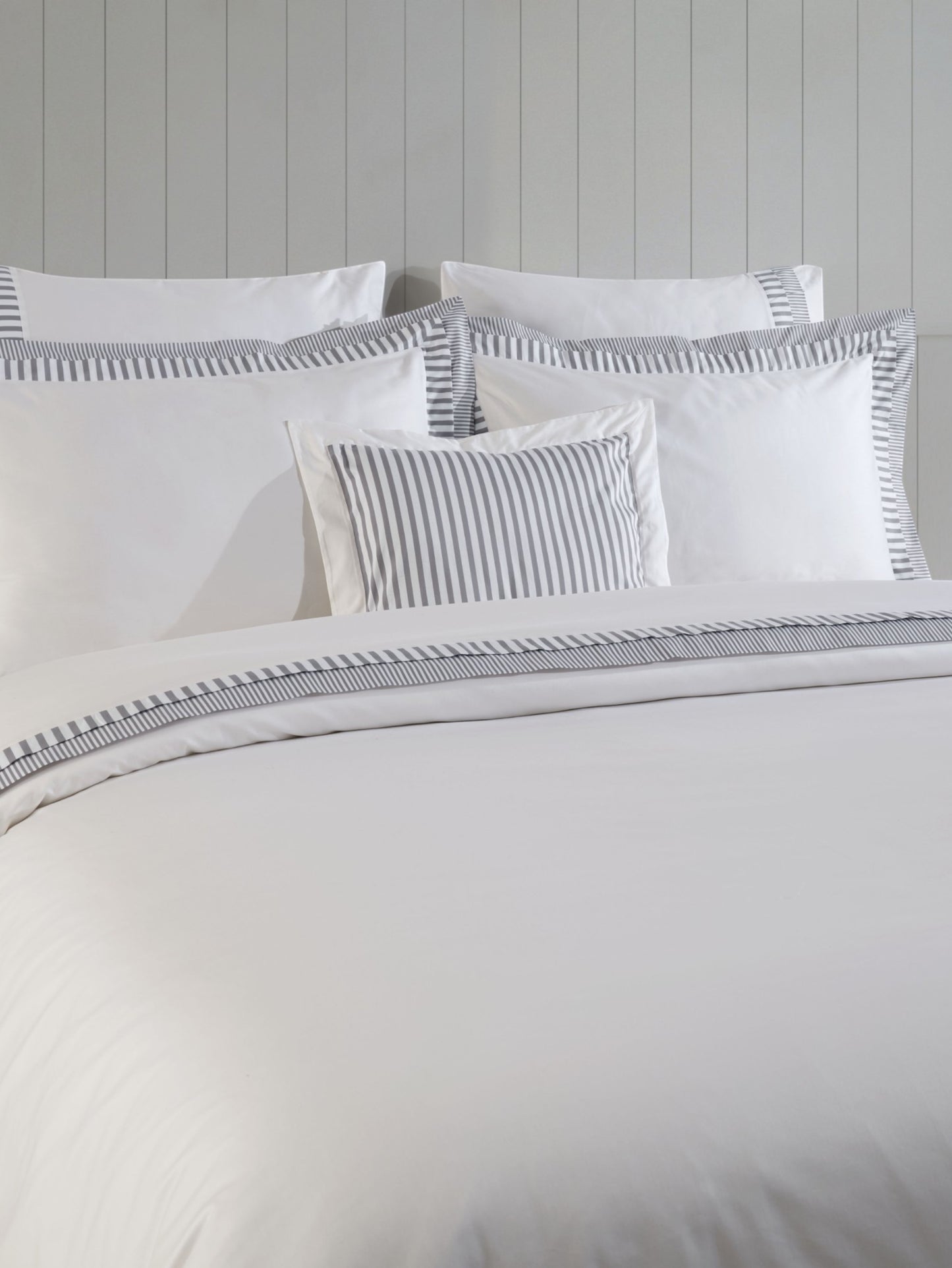 Latife Duvet Cover Set