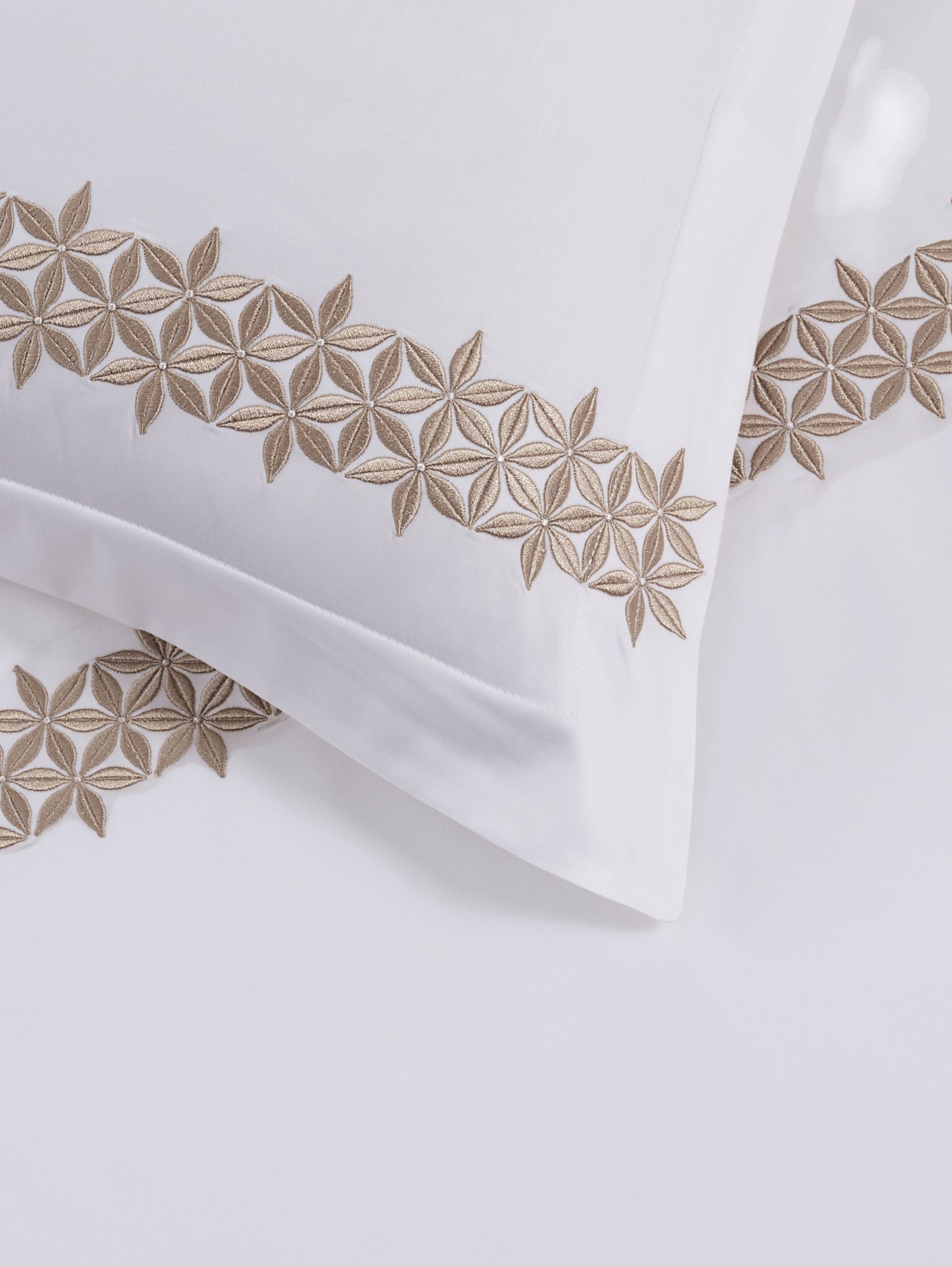 Leyla Embroidered Duvet Cover Set
