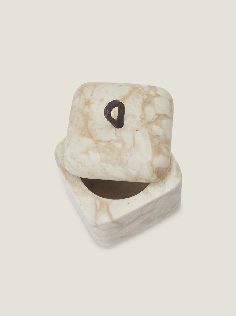 Aquanova Blake Beauty Box