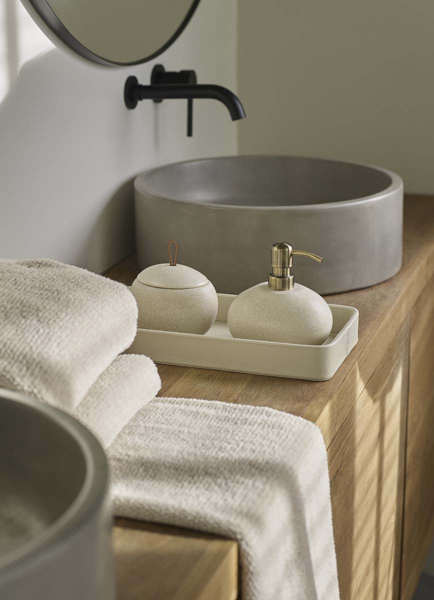 Aquanova Ugo Toothbrush Holder