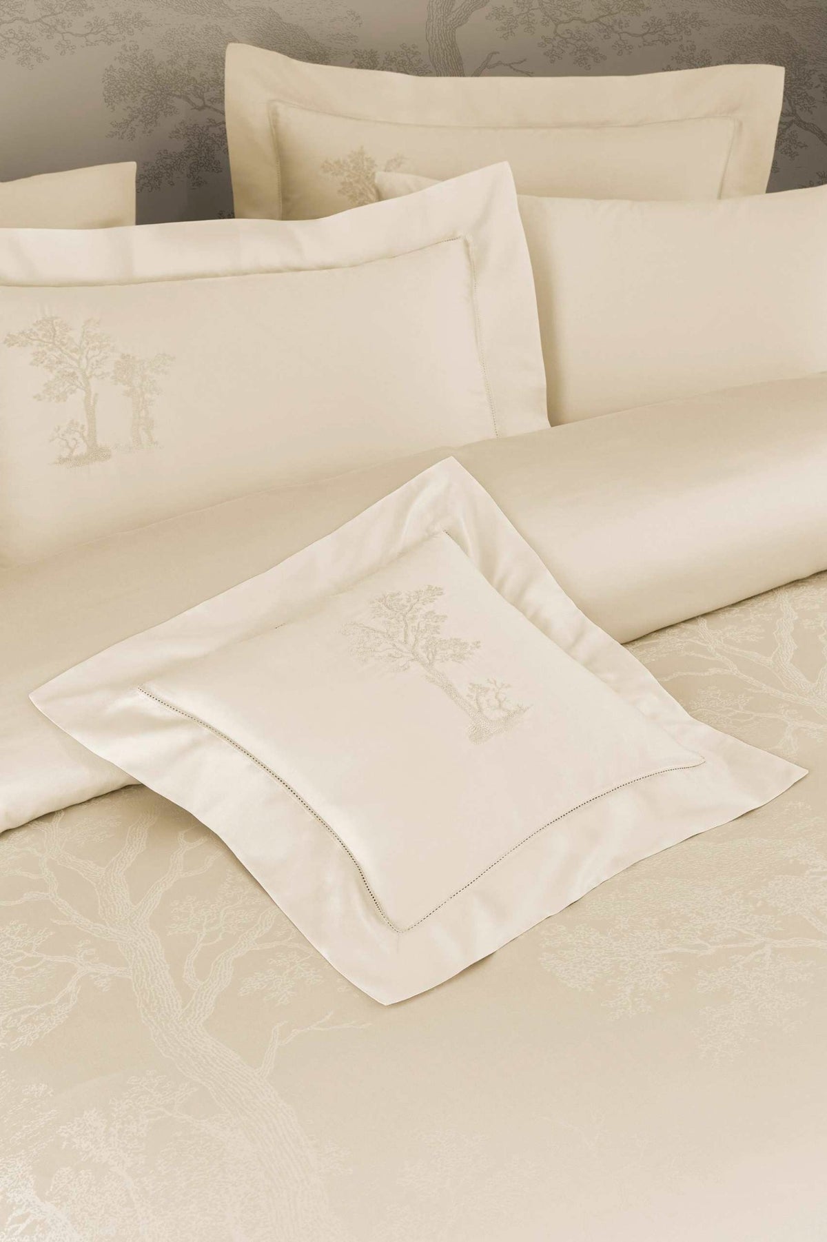 Valeron Hetre Duvet Sets-675 Thread Count