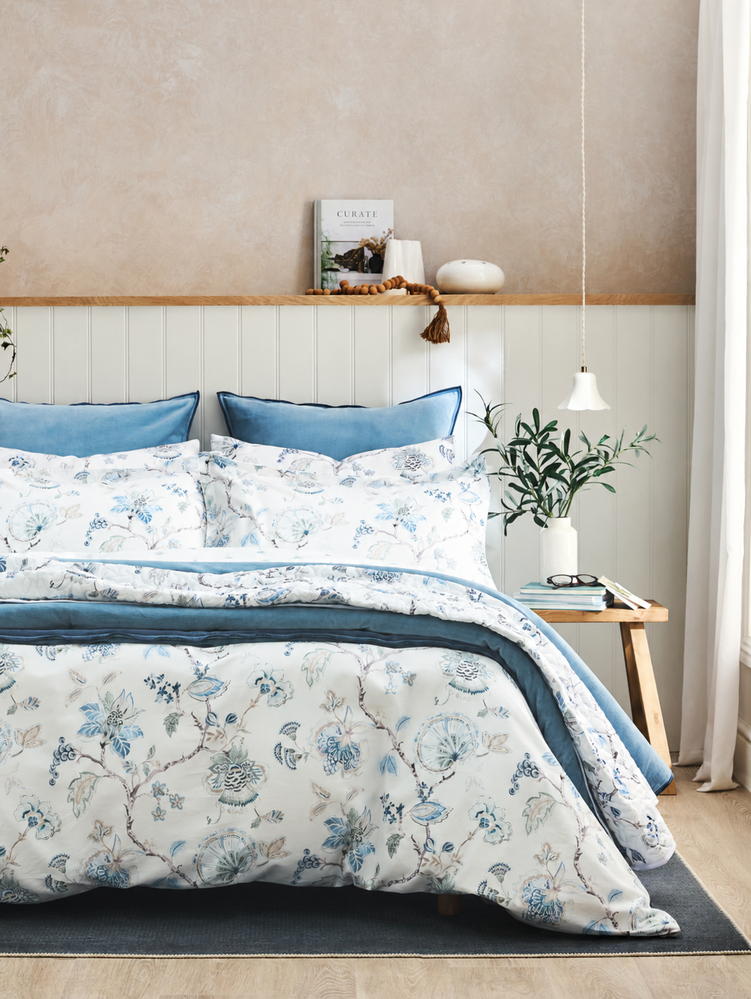 Christy Tropical Flower Duvet Set